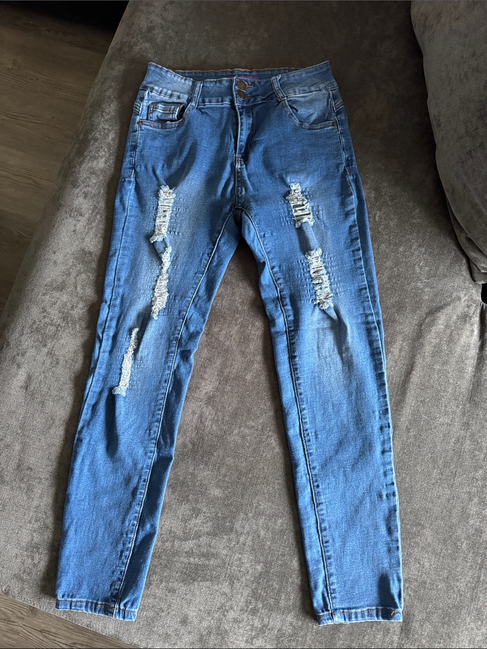 Bamboo Jeans Distressed Skinny Jeans Women’s Size 9 Medium Wash